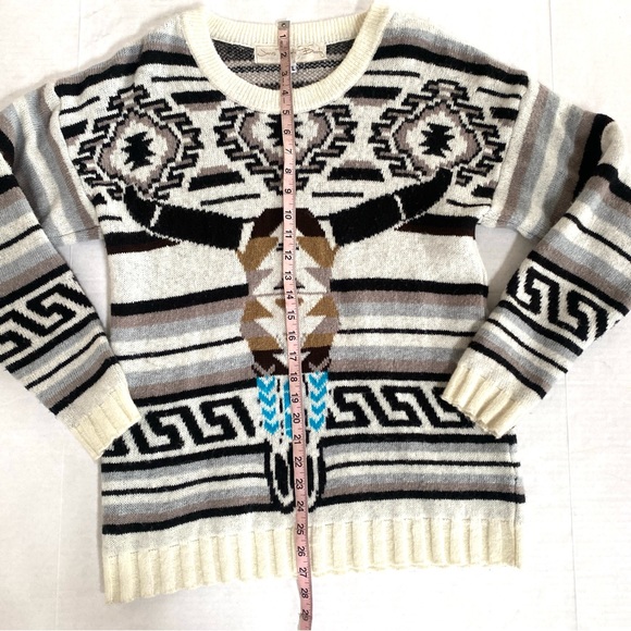 Jen’s Pirate Booty Southwestern Sitting Bull long sleeve oversize sweater Sz M/L - Picture 14 of 16